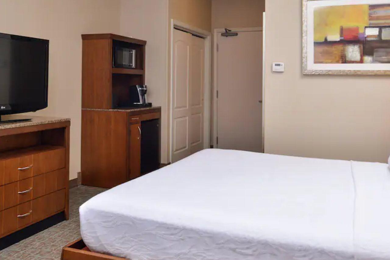 Hilton Garden Spectrum Hotel 3*